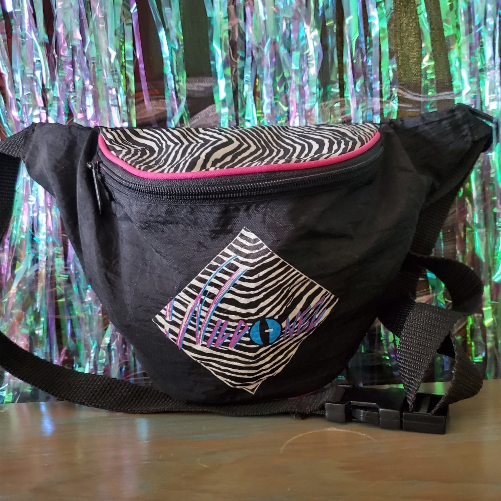 80s fannypack legit vintage festival mall gear vtg